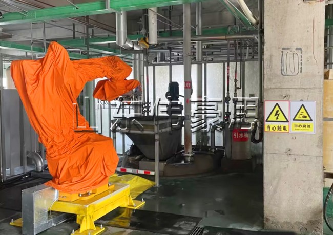 亞硝酸鈉自動(dòng)破袋機(jī)械手，袋料自動(dòng)拆垛拆包機(jī)現(xiàn)場(chǎng)